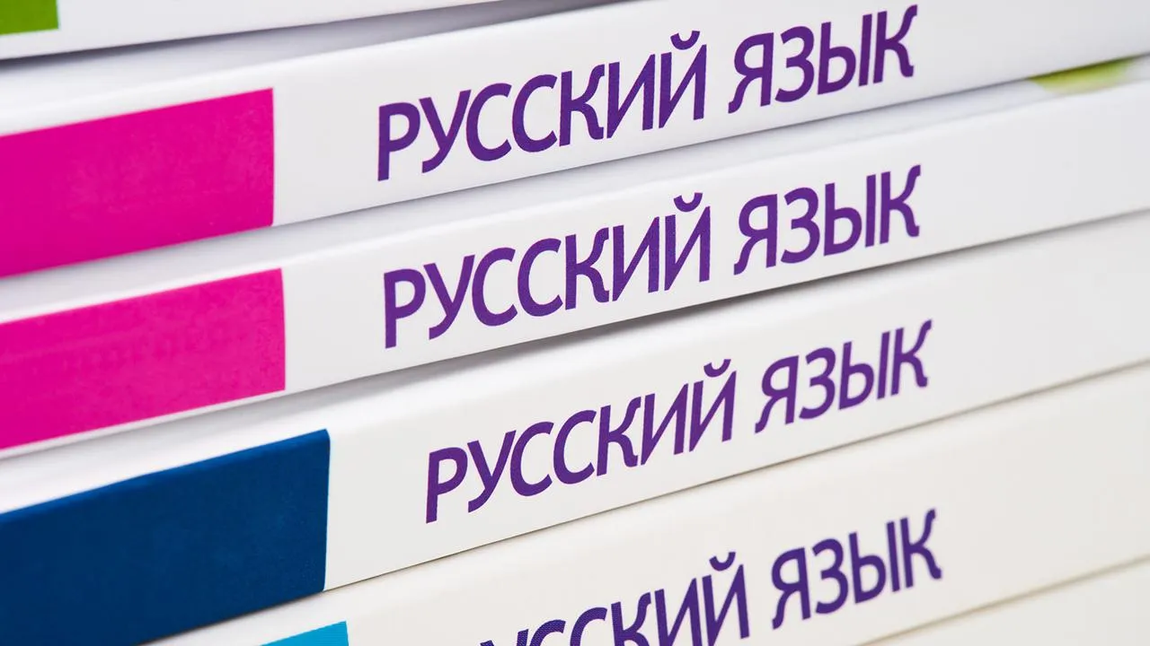 Русский язык под угрозой? Эксперт из музея Пушкина поставил точку в споре о сленге и заимствованиях