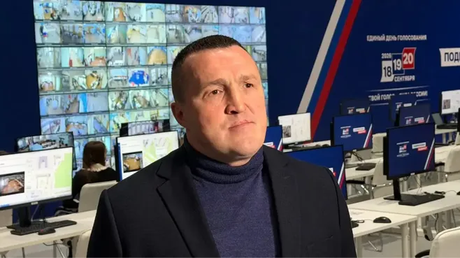 Боксер Денис Лебедев посетил Центр общественного наблюдения за голосованием в Подмосковье