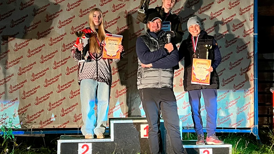 Елена Рогова (справа). Фото: vk.com/Мотоклуб «Легион МХ» Зарайск