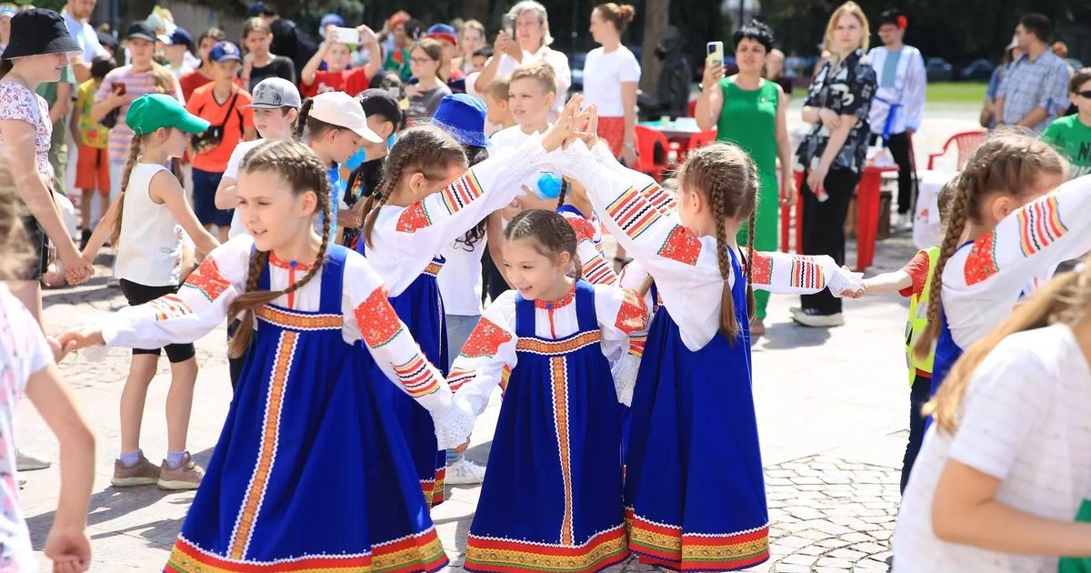 Блины, народные промыслы и концерт ждут гостей «Дня русской культуры» - REGIONS.ru