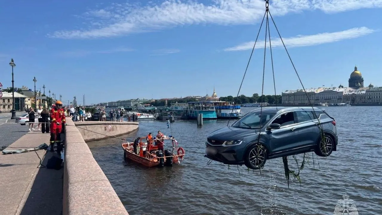 пресс-служба МЧС по Санкт-Петербургу