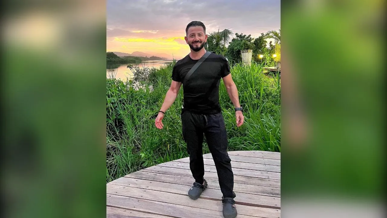 «Cкоропостижно и с улыбкой»: Галустян напугал поклонников шуточным «некрологом» в свой день рождения