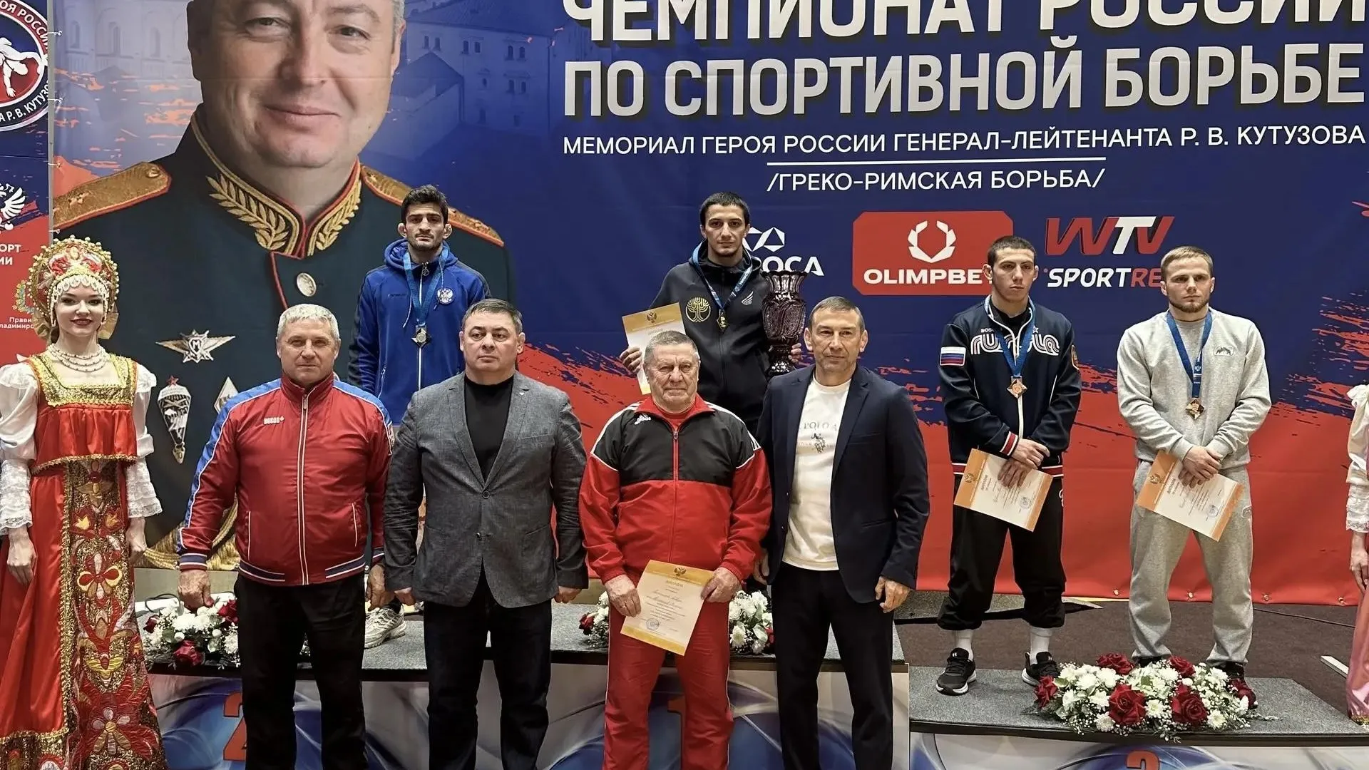 Подмосковные борцы завоевали четыре медали на чемпионате России в Суздале