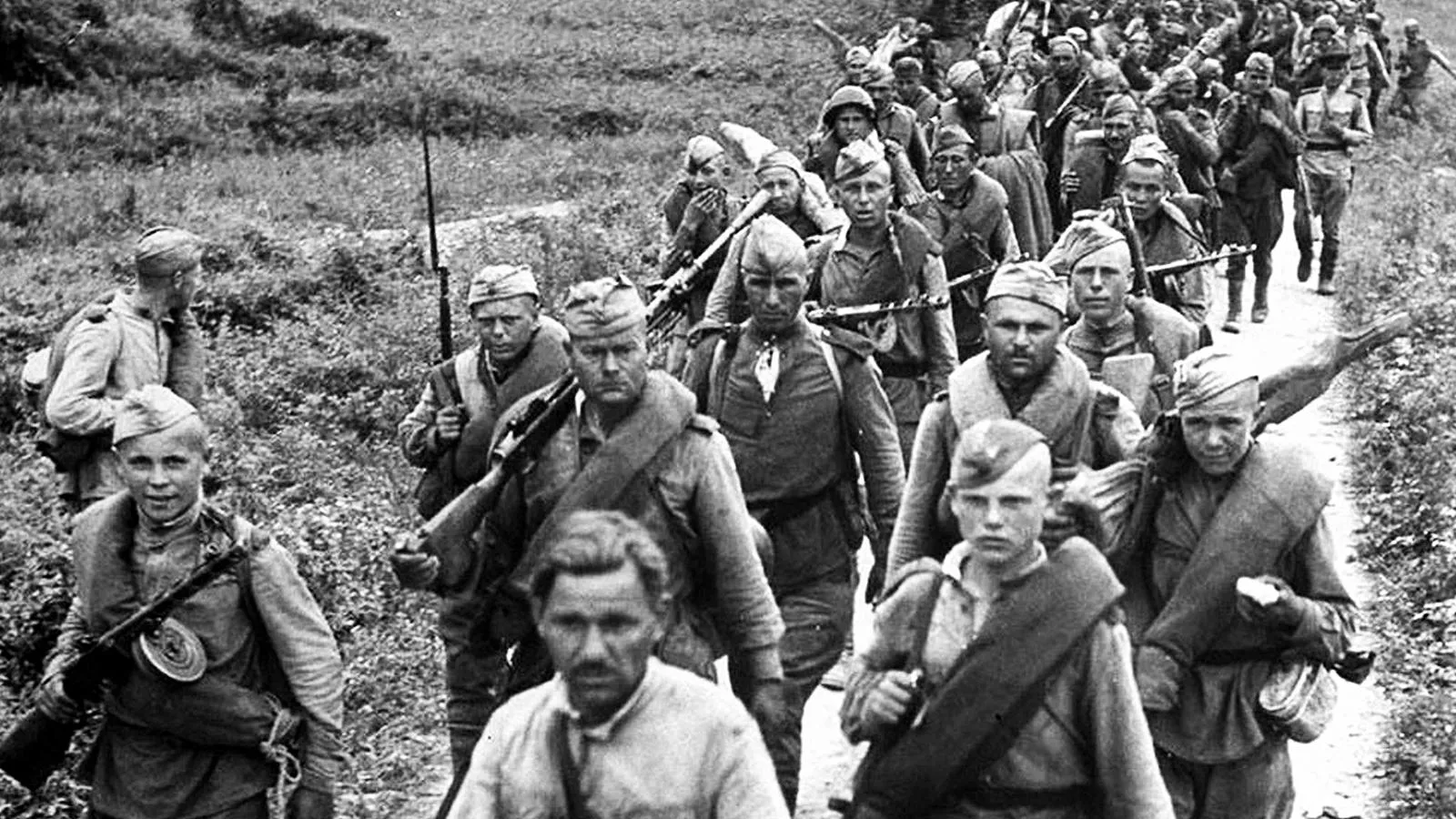 Советские солдаты на марше после вступления СССР в войну против Японии, 1945 г. IMAGO