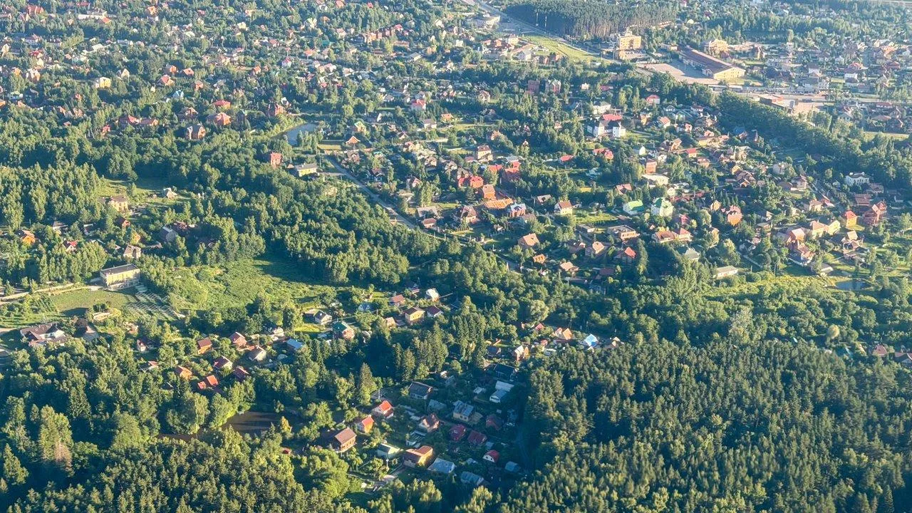 Жители Латвии и Финляндии бросили все и переехали в российскую деревню: они объяснили причину