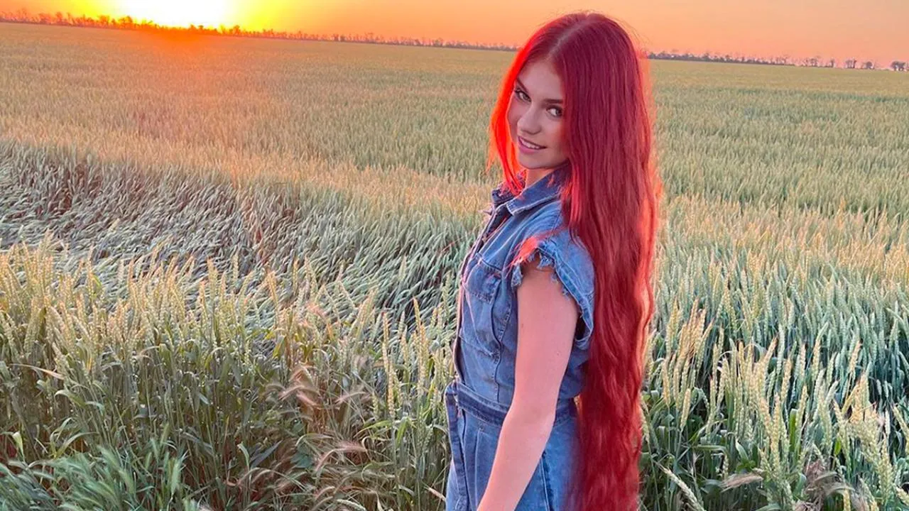 Александра Трусова показала свежие фотографии восьмимесячного сына