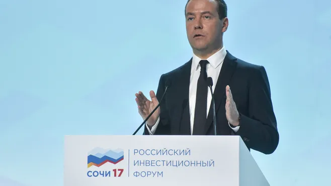 Медведев обрушился с бранью на президента Финляндии из-за слов о поражении России