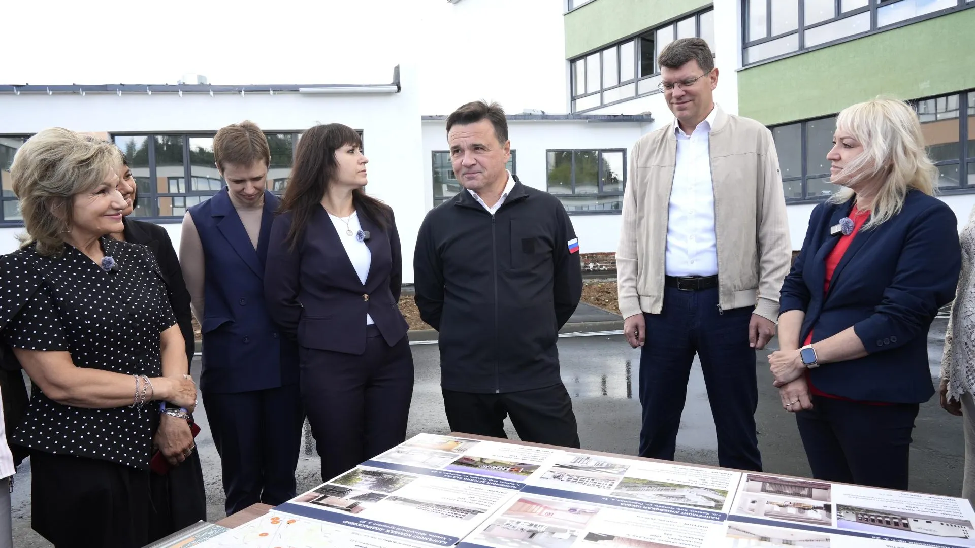Губернатор Подмосковья проверил ход обновления Луневской школы в Химках