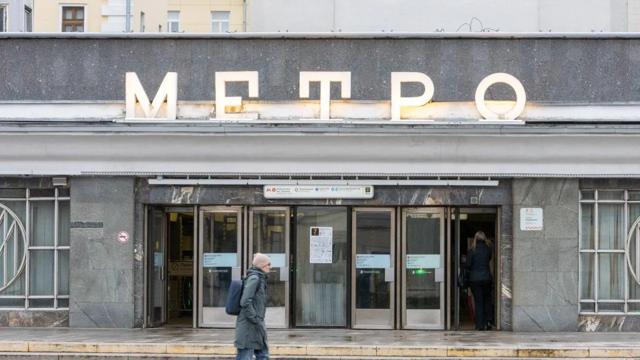 Поездка в метро в жару убивает сердечников: перегрев и смена температур ведут к инфаркту