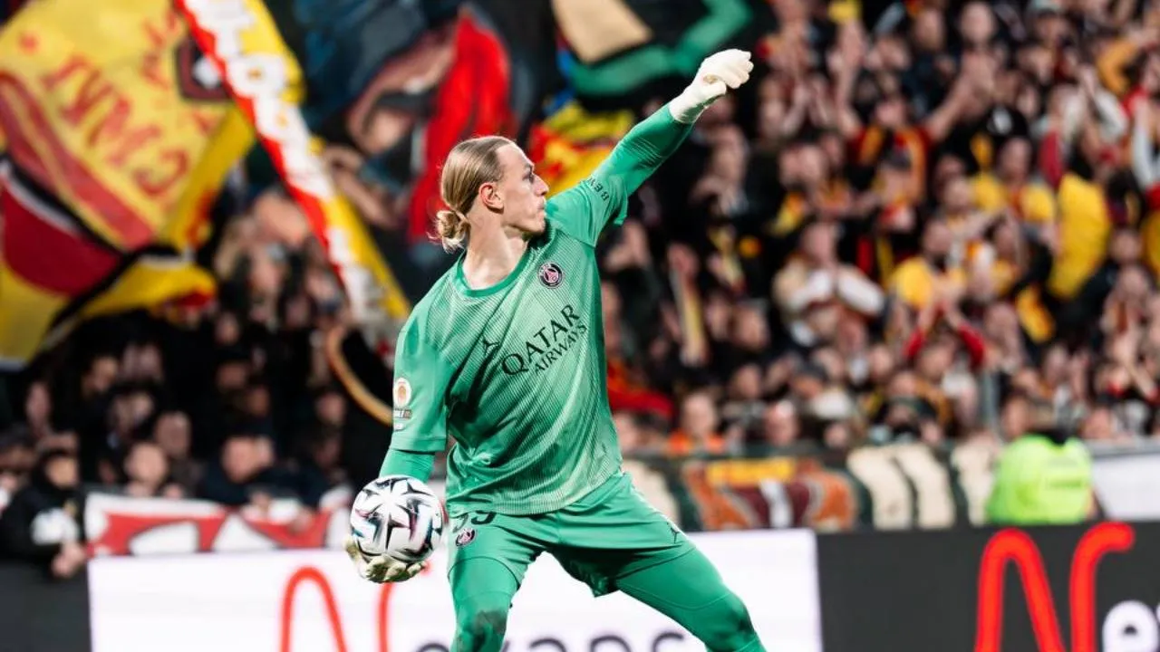 Французские СМИ предполагают выход Сафонова в стартовом составе в финале Лиги чемпионов