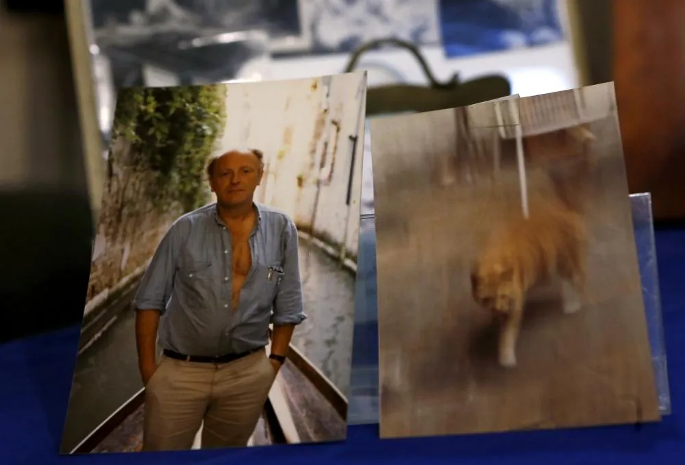 Личные вещи лауреата Нобелевской премии по литература Иосифа Бродского, представленые в музее Анны Ахматовой