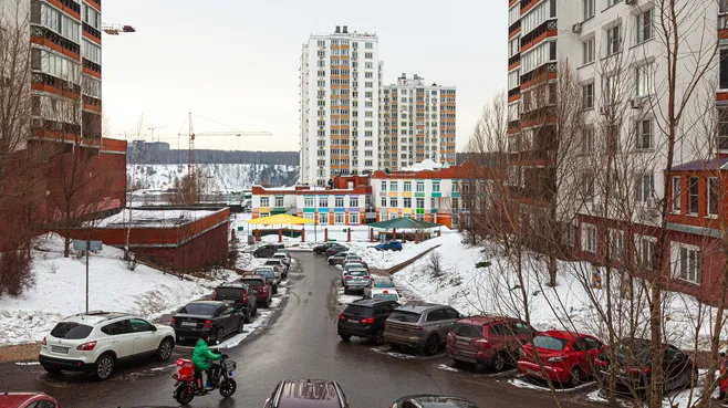 Зимние виды города Дзержинский. Округ Люберцы