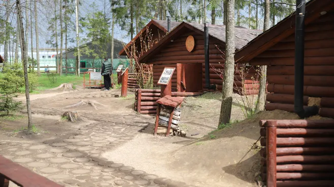 Парк Патриот. Партизанская деревня