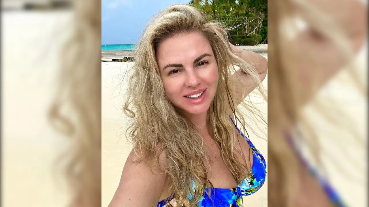Анна Семенович чуть не лишилась пальца