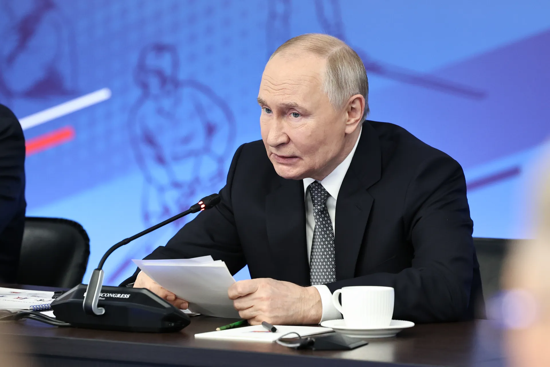 Владимир Путин на Совете при президенте РФ по развитию физической культуры и спорта
