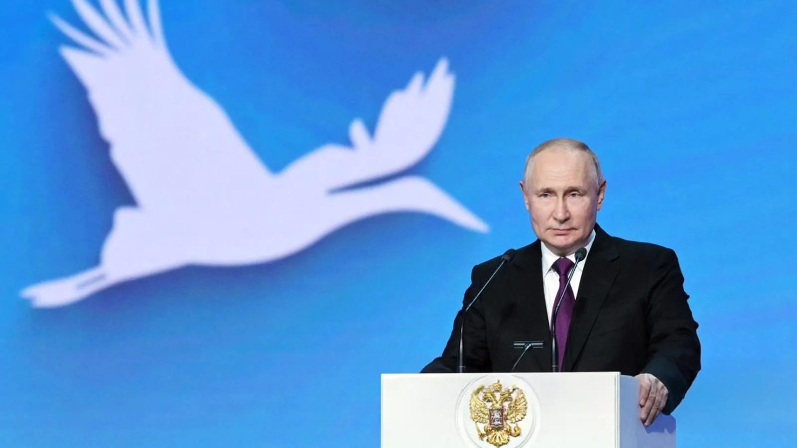 президент России Владимир Путин на концерте, посвященном 100-летию Расула Гамзатова / Алексей Никольский