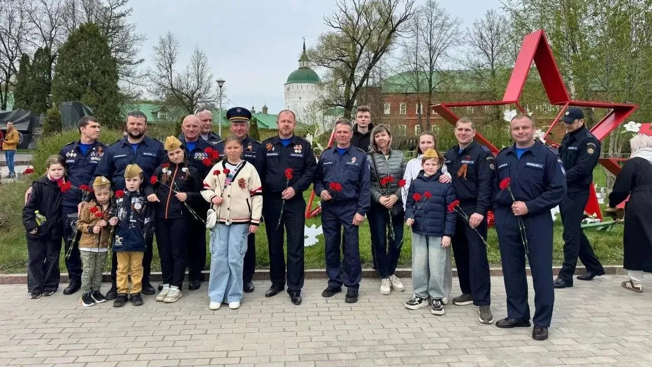 Спасатели Подмосковья приняли участие в памятных мероприятиях в честь Дня Победы