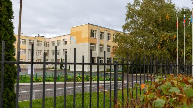 Ученик устроил погром в краснодарской школе и послал матом учителя