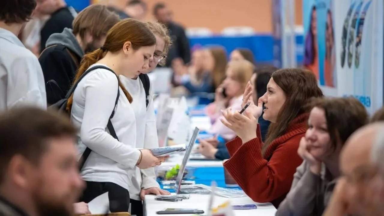 В Подмосковье стартовал региональный этап ярмарки «Работа России. Время возможностей»