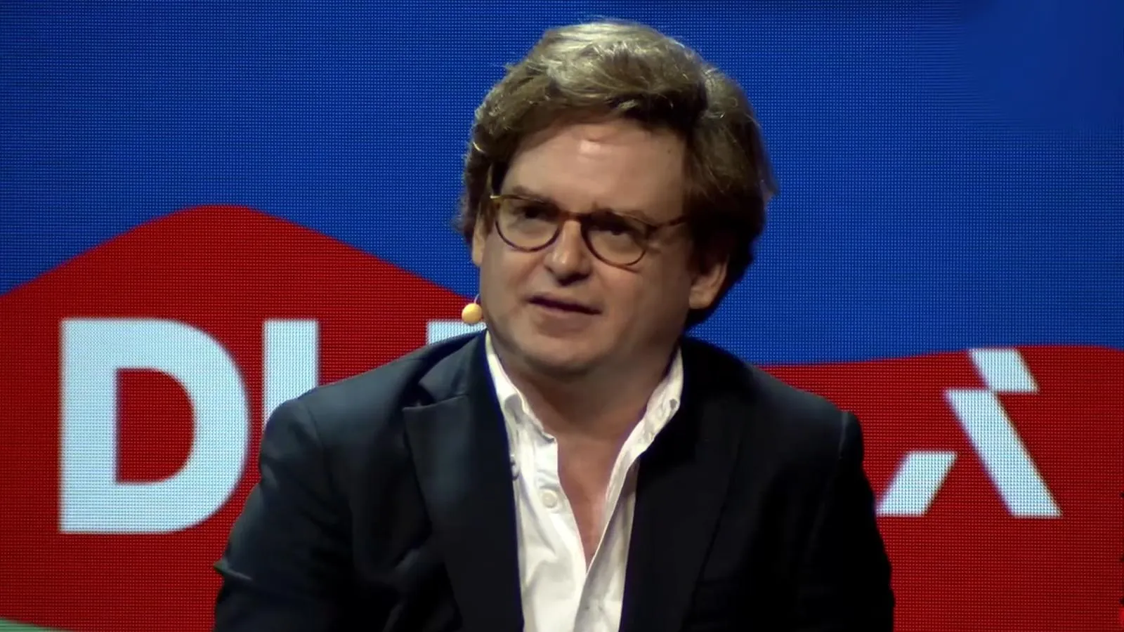 Николас Замиска, кадр из канала Palantir