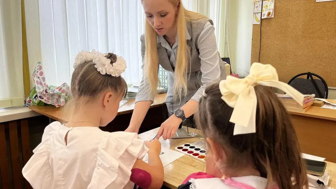 Выпускница из Орехово-Зуева вернулась в Рошаль учить детей