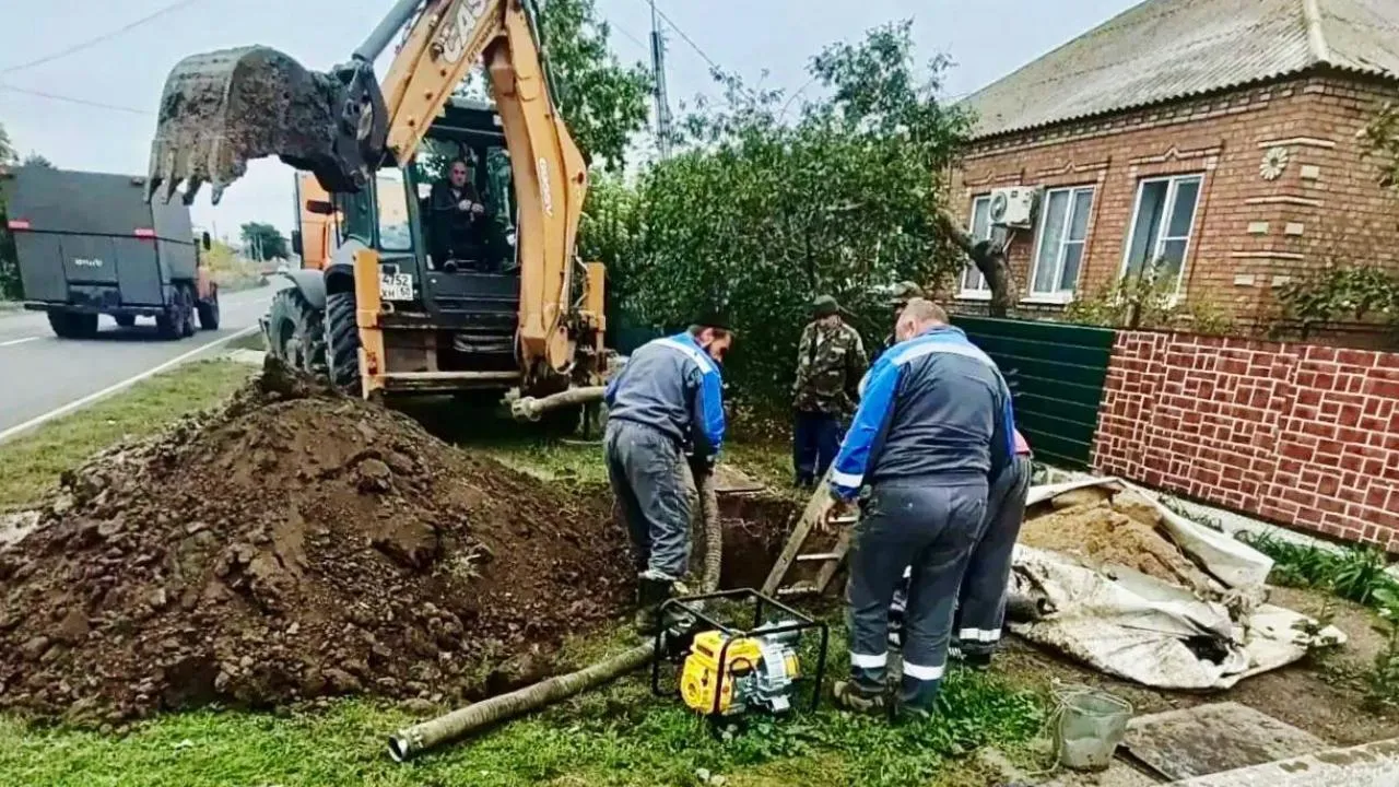 Специалисты Мособлводоканала заменили насосный агрегат в селе Павлополь ДНР